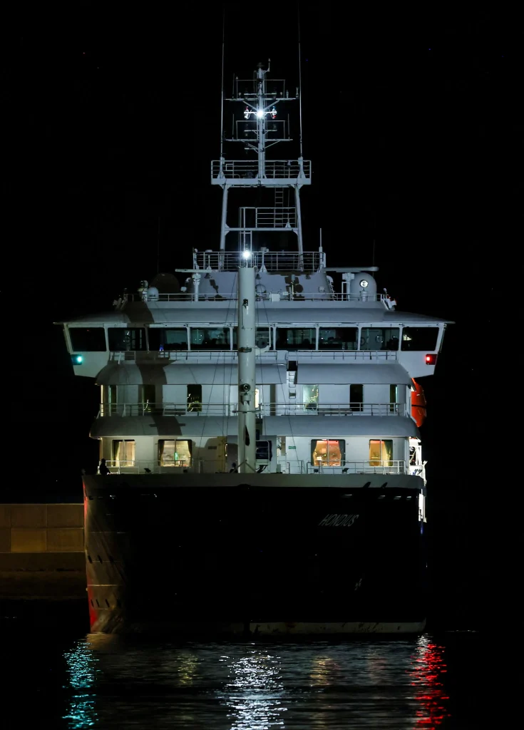 Virus-ridden MV Hondius ship arrives in Canary Islands after deadly outbreak