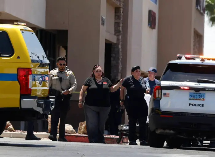 Volunteers Provide Comfort After Deadly Las Vegas Shootings