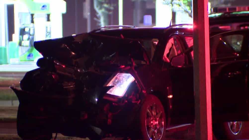 Milwaukee Police Seek Witnesses in 18-Year-Old's Fatal Crash Near 84th St