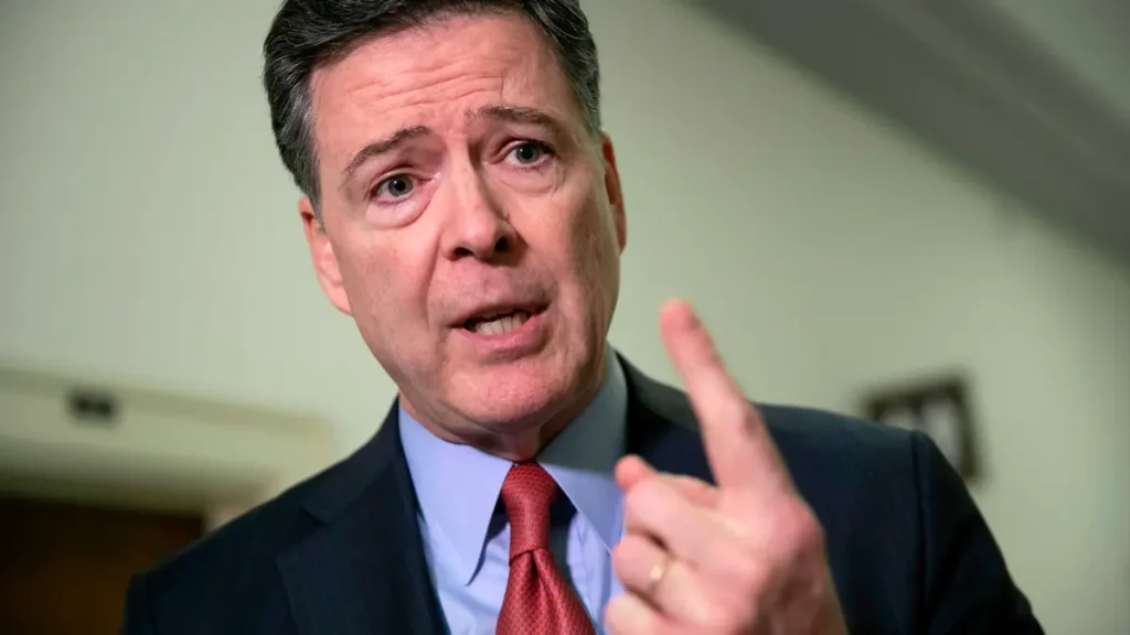 Trump Calls Comey 'Dirty Cop' as Trial Date Set