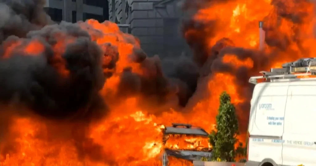 Car near Wall Street explodes, catches fire