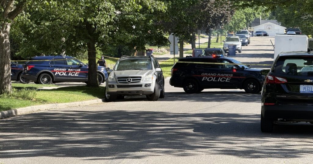 Man Throws Molotov Cocktail at Grand Rapids Police