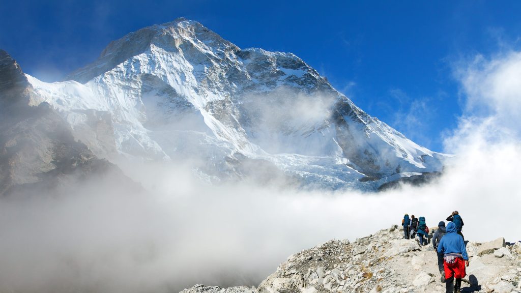 Oregon Adventurer Shelley Johannesen, 59, Dies in Nepal Avalanche