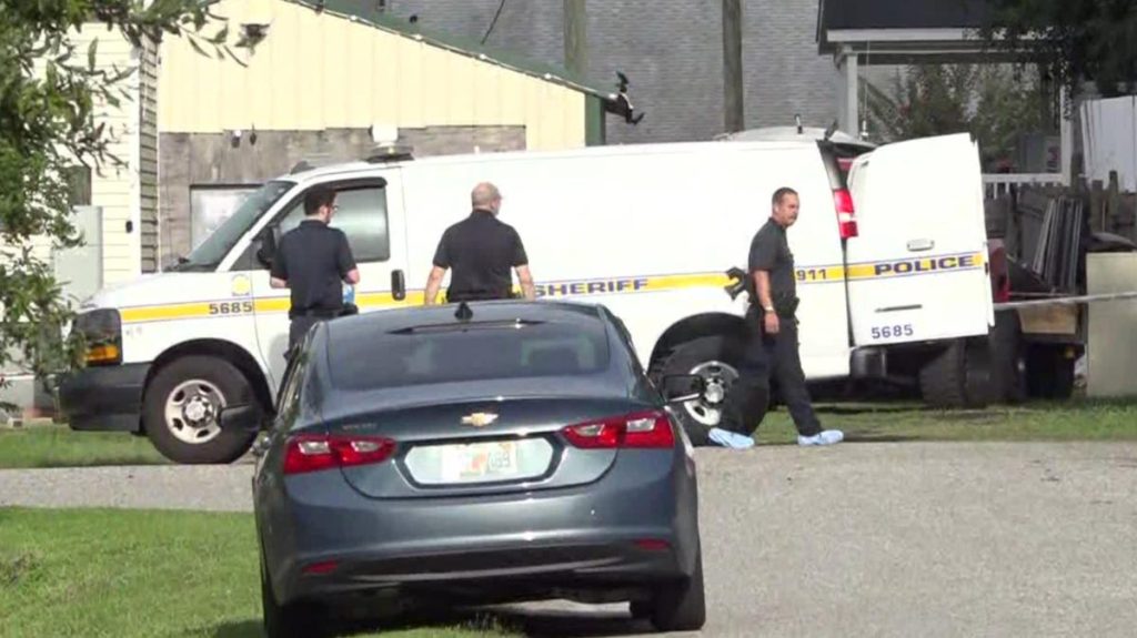 Man Arrested in Triple Stabbing That Killed 3