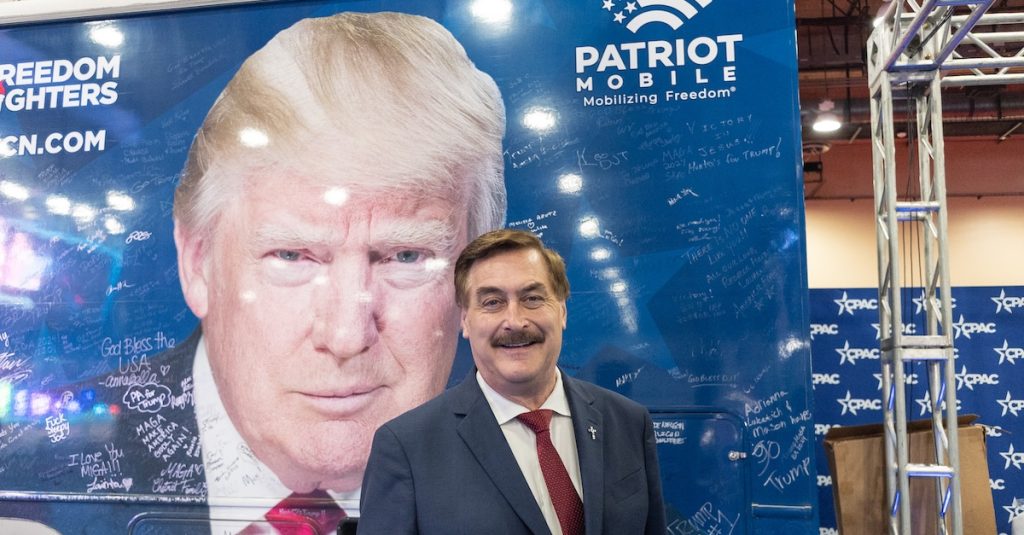 Mike Lindell's Answer to FedEx's 'Fraud' Claim Reveals How Trump WH Slush Fund Could Solve MyPillow's 'Hundreds of Millions' in Losses