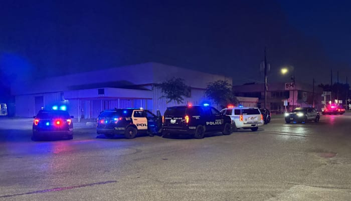 Man Shot Dead on Houston Sidewalk Sunday Night