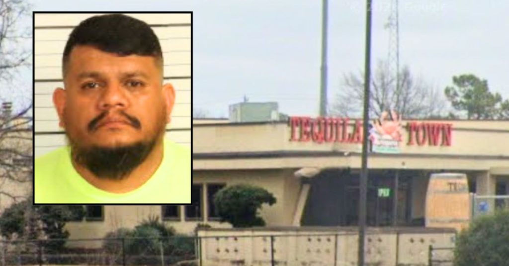 You're going to die': Man hits woman, fires gun at restaurant workers, cops say