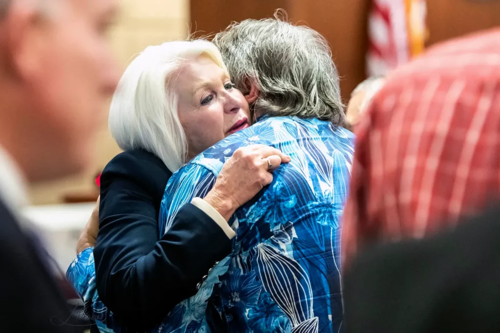 Polis Commutes Tina Peters’ Sentence