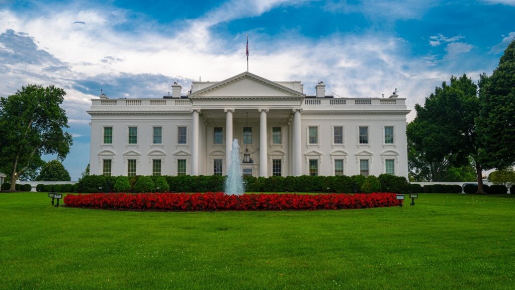 Gunman Shot Dead at White House Checkpoint