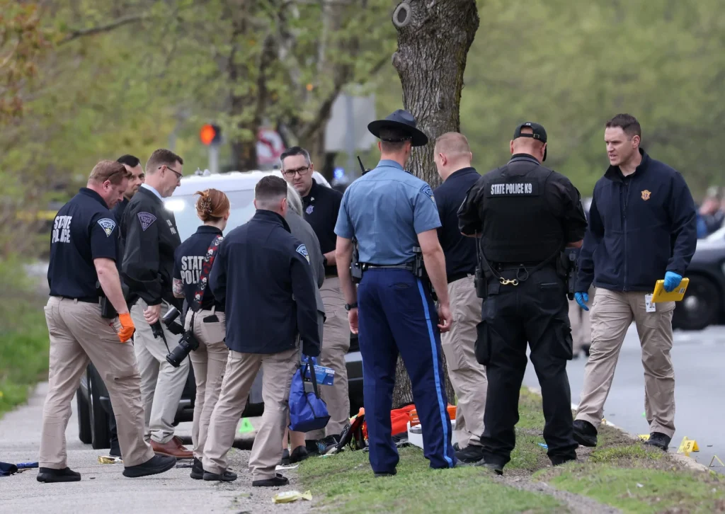 Court docs: Suspected Cambridge gunman waved rifle at parole officer over FaceTime