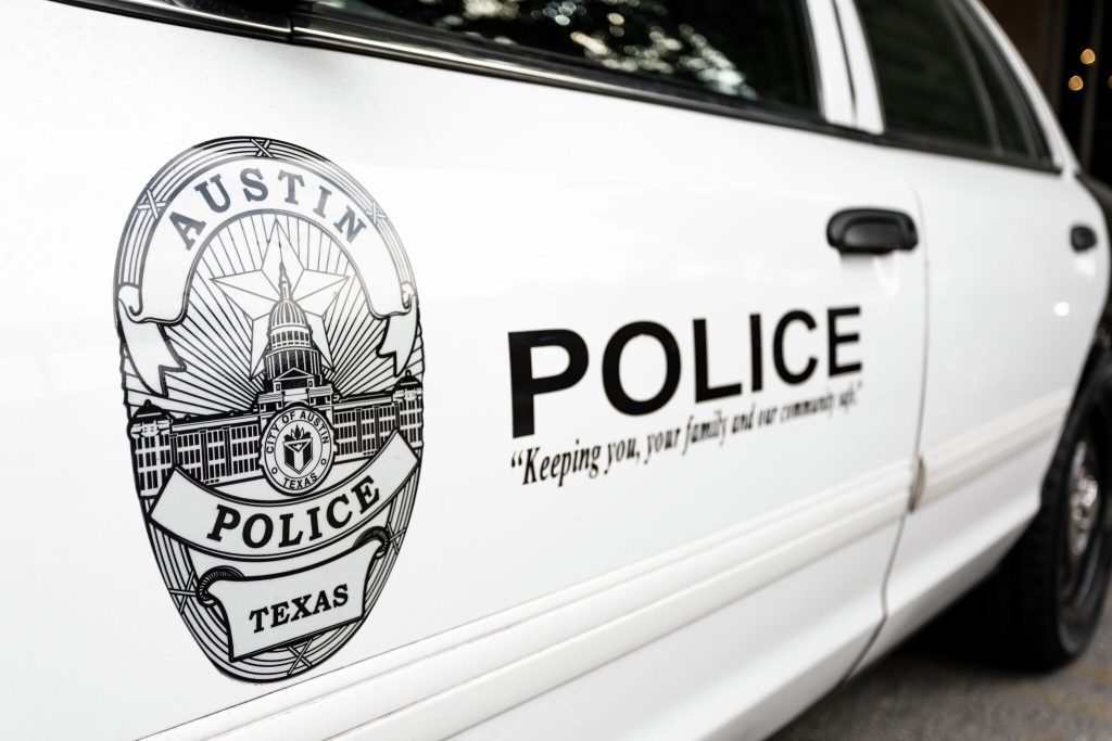 Austin police investigate 10 shootings, seek 2 suspects