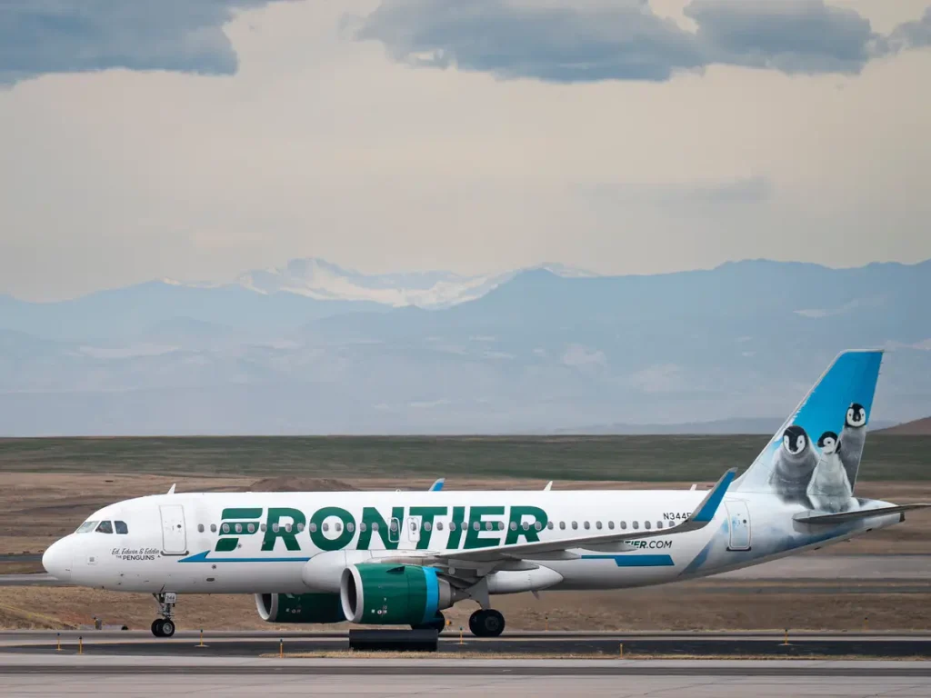 Frontier Airlines passengers break key safety rule during evacuation