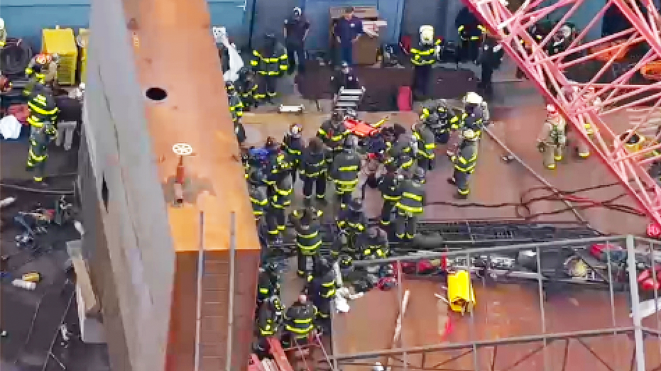 16 injured, 13 firefighters hurt in Staten Island shipyard explosion