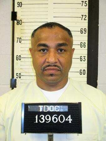 Tennessee halts execution after officials can't find vein