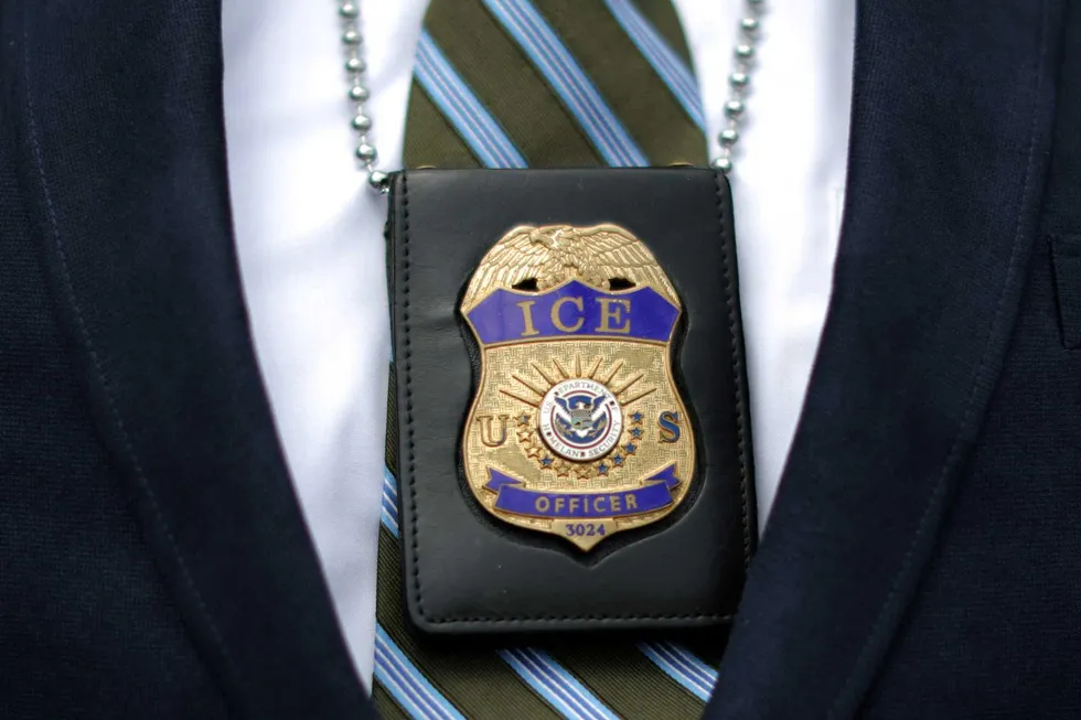 ICE agents use pepper spray on 47 detainees, causing medical emergency