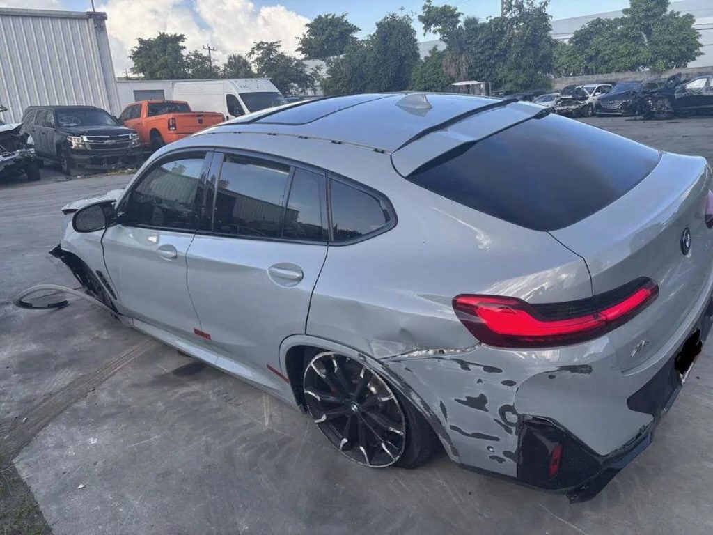 Car Burglar Chased, Crashes in Broward Overnight