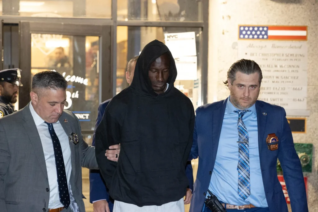 Deadly subway shove: Letters to the Editor