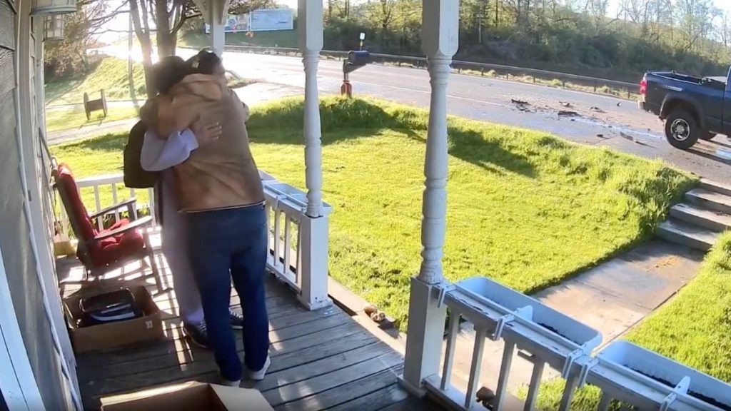 Internet Rallies Behind New York Dad After Son's Bus Crash Escape