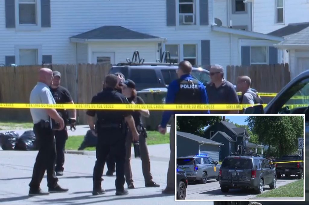 Iowa Man Kills 6 Relatives, Then Himself When Police Arrive