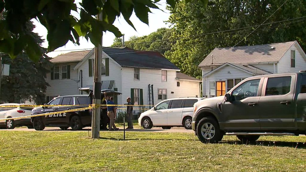 Iowa Shooting Spree Leaves 6 Dead, Including School Staff and Students